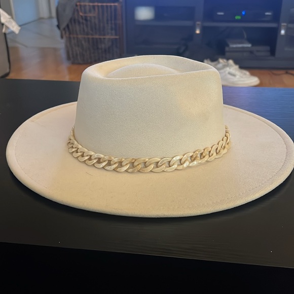 Forever 21 Round Rim Hat - Picture 4 of 4